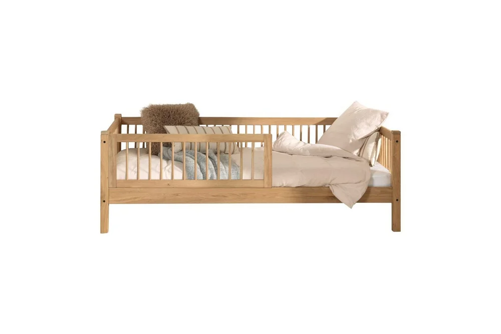 Kabin seng med sikkerhetsrekkverk Forrest Eik v:8972877 Kabin seng med sikkerhetsrekkverk Forrest Eik v:8972877