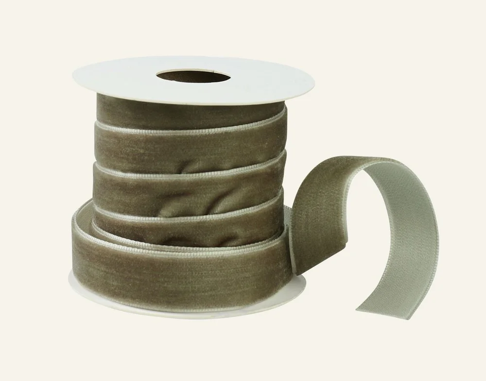 Gavebånd lys grønn – 1,6cm x 3 m v:790354