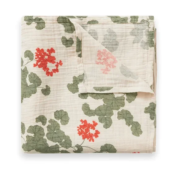 Pelargonium Muslin Swaddle v:5018216
