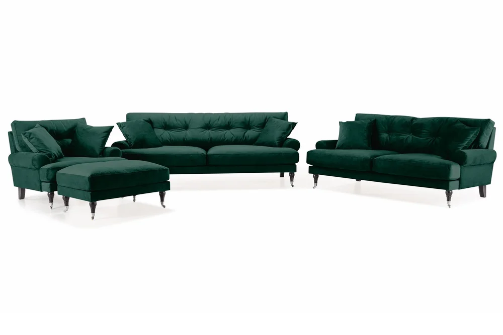 Andrew Sofagruppe 3-seter + 2-seter Sofa + Lenestol + Fotskammel i Fløyel v:1329485 Andrew Sofagruppe 3-seter + 2-seter Sofa + Lenestol + Fotskammel i Fløyel v:1329485